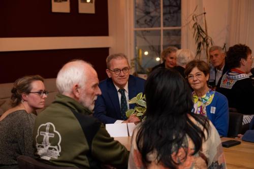 Pauze en kennismaking met de minister