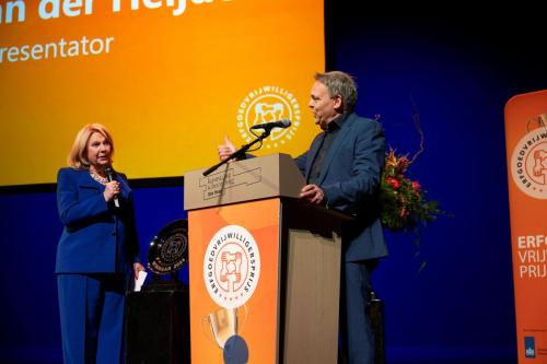 Plaatsnemen in de zaal en intro